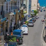 Cavour Holidays Apartment Cefalu