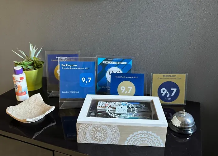 Cavour Holidays Апартаменты *