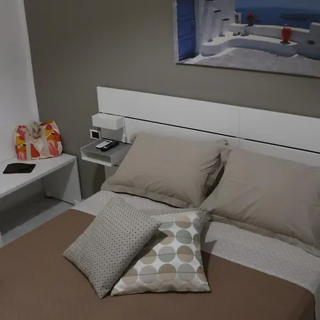 Cavour Holidays Apartamento *