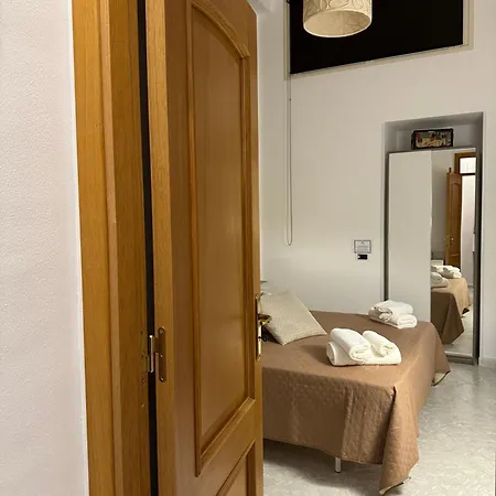 Апартаменти Cavour Holidays Чефалу