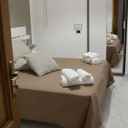 Cavour Holidays Апартаменти