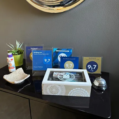 Cavour Holidays Апартаменти *