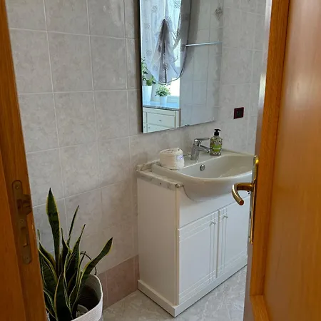 Cavour Holidays * Чефалу