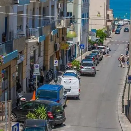 Cavour Holidays Apartamento Cefalù