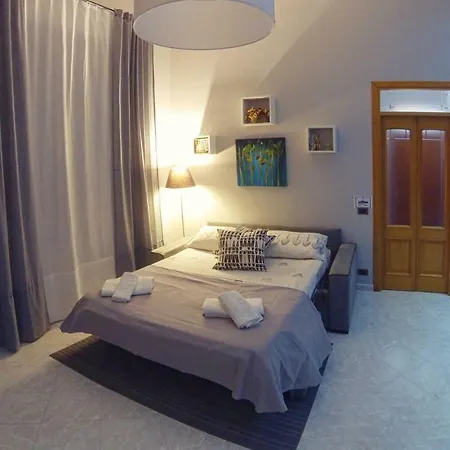 Cavour Holidays Cefalù